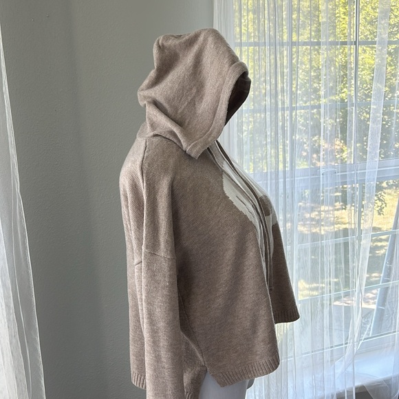 Long Sleeve Hooded Sweater  W/ Skull Face - Picture 7 of 10